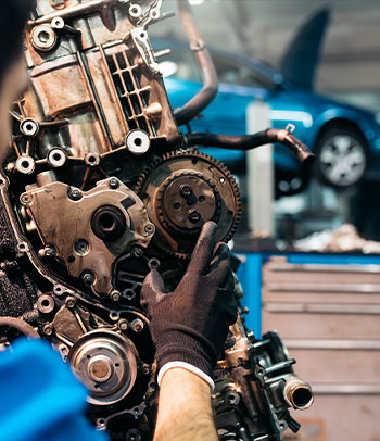 Motor desarmado en reparación